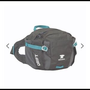 Nwot Mountain smith Drift Fanny/shoulder pack